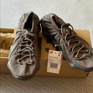 Yeezy 450 Kids Cynder